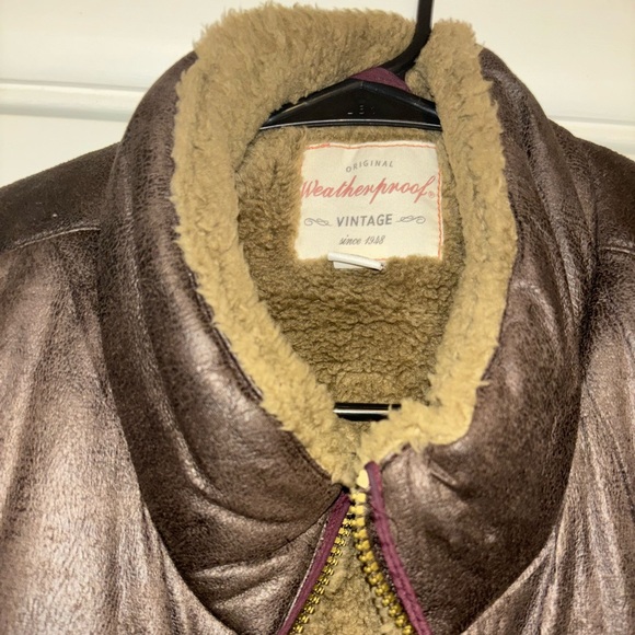 Weatherman Proof Vintage Vest - Picture 2 of 3